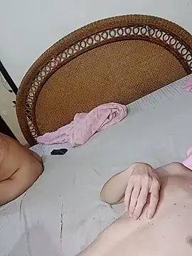 Snapshot of Milfvalesk chatting on 01/05/25, 07:07 Milfvalesk online show from 01/05/25, 07:07