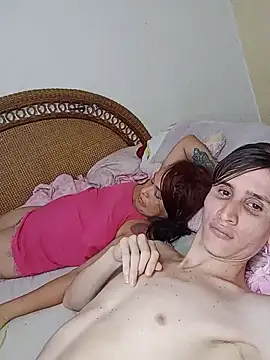 Snapshot of Milfvalesk chatting on 01/12/25, 02:45 Milfvalesk online show from 01/12/25, 02:45