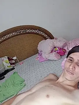 Snapshot of Milfvalesk chatting on 01/28/25, 01:50 Milfvalesk online show from 01/28/25, 01:50