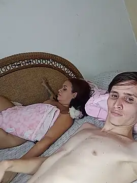 Snapshot of Milfvalesk chatting on 02/01/25, 08:50 Milfvalesk online show from 02/01/25, 08:50