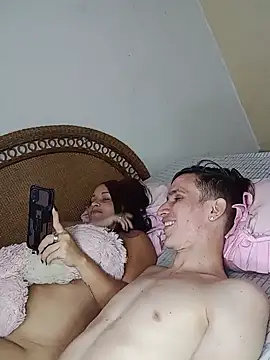 Snapshot of Milfvalesk chatting on 02/07/25, 08:33 Milfvalesk online show from 02/07/25, 08:33