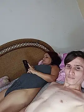 Snapshot of Milfvalesk chatting on 02/09/25, 01:33 Milfvalesk online show from 02/09/25, 01:33