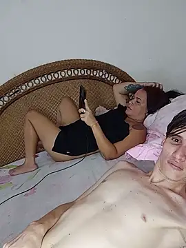 Snapshot of Milfvalesk chatting on 02/13/25, 05:48 Milfvalesk online show from 02/13/25, 05:48