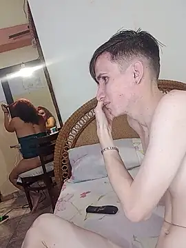 Snapshot of Milfvalesk chatting on 03/18/25, 03:20 Milfvalesk online show from 03/18/25, 03:20