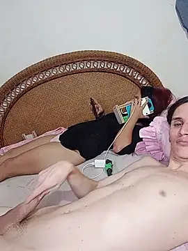 Snapshot of Milfvalesk chatting on 03/22/25, 11:20 Milfvalesk online show from 03/22/25, 11:20