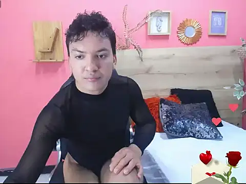 Snapshot of aslyhernandez_7 chatting on 02/18/26, 12:12 aslyhernandez 7 online show from 02/18/26, 12:12