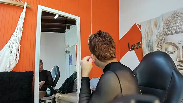 aslyhernandez 7 online show from 04/16/26, 12:28