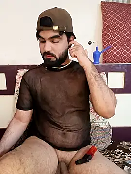 Snapshot of Chris_Strokes_69 chatting on 02/24/25, 07:30 Chris Strokes 69 online show from 02/24/25, 07:30