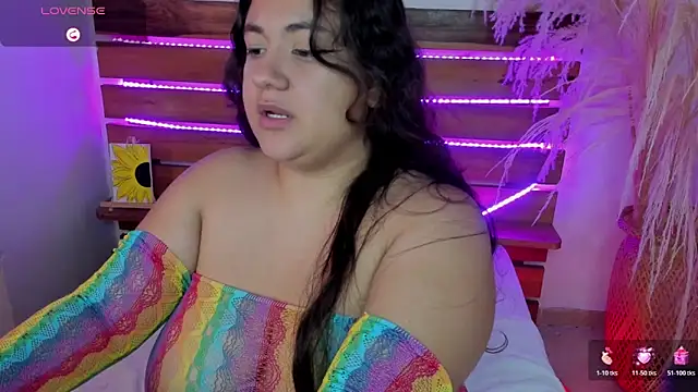 nadine russo online show from 03/27/26, 01:33