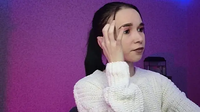Snapshot of LilithStrangfor chatting on 04/22/26, 10:22 LilithStrangfor online show from 04/22/26, 10:22