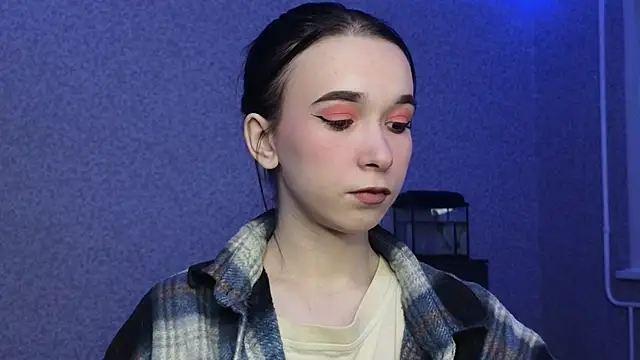 Snapshot of LilithStrangfor chatting on 04/26/26, 11:35 LilithStrangfor online show from 04/26/26, 11:35