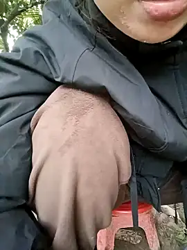 Snapshot of Fuckmehard2xx chatting on 12/12/24, 09:51 Fuckmehard2xx online show from 12/12/24, 09:51