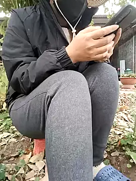 Snapshot of Fuckmehard2xx chatting on 12/14/24, 02:45 Fuckmehard2xx online show from 12/14/24, 02:45