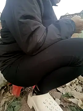 Snapshot of Fuckmehard2xx chatting on 12/31/24, 10:04 Fuckmehard2xx online show from 12/31/24, 10:04