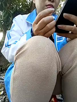 Snapshot of Fuckmehard2xx chatting on 01/03/25, 08:43 Fuckmehard2xx online show from 01/03/25, 08:43