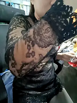 Snapshot of Fuckmehard2xx chatting on 01/03/25, 11:12 Fuckmehard2xx online show from 01/03/25, 11:12