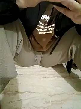 Snapshot of Fuckmehard2xx chatting on 01/10/25, 10:39 Fuckmehard2xx online show from 01/10/25, 10:39