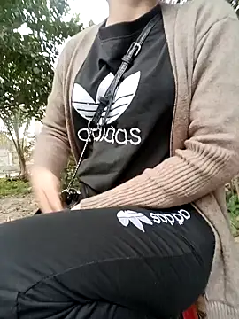 Snapshot of Fuckmehard2xx chatting on 01/25/25, 07:49 Fuckmehard2xx online show from 01/25/25, 07:49