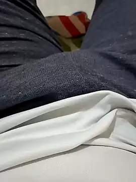 Snapshot of beautiful_hands_ chatting on 01/30/25, 04:24 beautiful hands online show from 01/30/25, 04:24