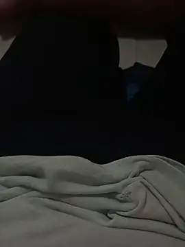 Snapshot of beautiful_hands_ chatting on 11/12/25, 09:10 beautiful hands online show from 11/12/25, 09:10