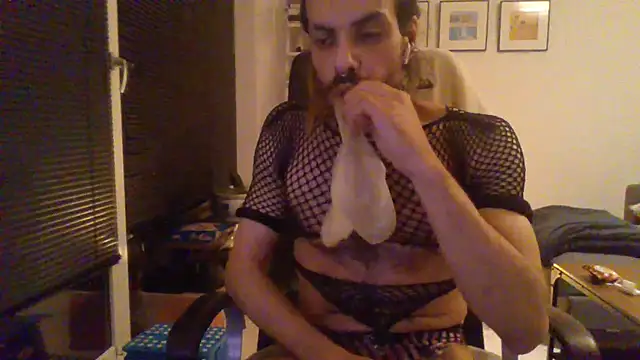 P4RtYBOII92 online show from 11/10/25, 09:03