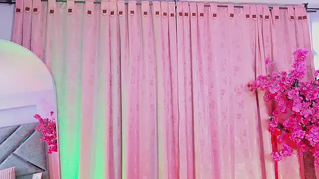 Elith noa online show from 01/12/26, 08:58