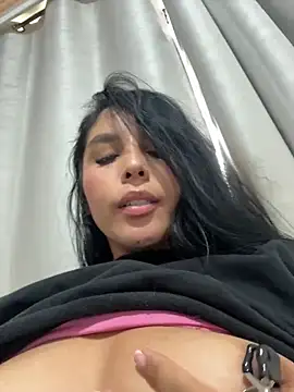 Snapshot of _miaquevedo_ chatting on 06/03/26, 08:14 miaquevedo online show from 06/03/26, 08:14
