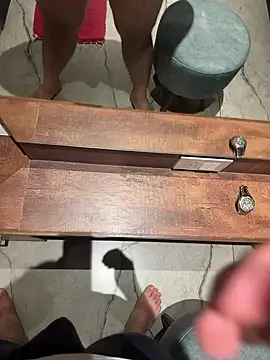 versatile guy01 online show from 09/26/25, 05:50