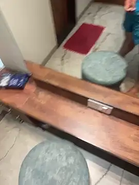 versatile guy01 online show from 10/05/25, 09:40