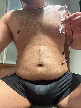 Snapshot of versatile_guy01 chatting on 01/18/26, 06:28 versatile guy01 online show from 01/18/26, 06:28