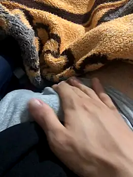 kerimyuce online show from 12/16/25, 11:54