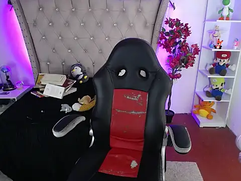 Shaddycute  online show from 02/14/25, 03:33