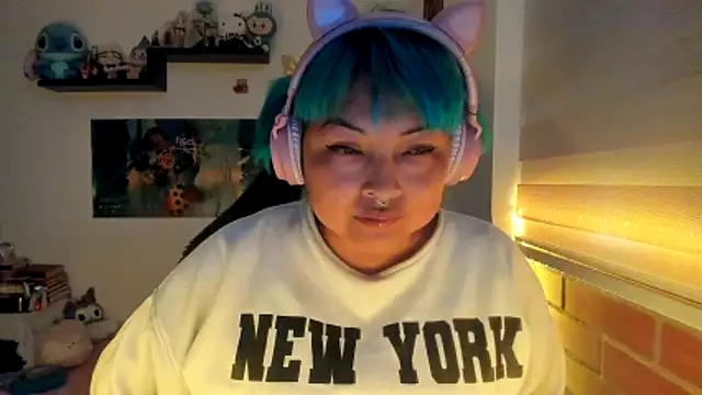 Shaddycute  online show from 01/31/26, 07:11