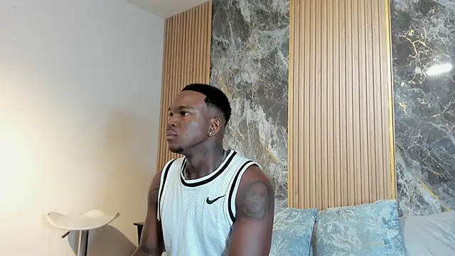 Snapshot of Troykhalil chatting on 03/20/25, 08:19 Troykhalil online show from 03/20/25, 08:19