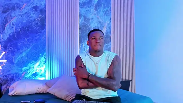 Snapshot of Troykhalil chatting on 09/29/25, 08:13 Troykhalil online show from 09/29/25, 08:13