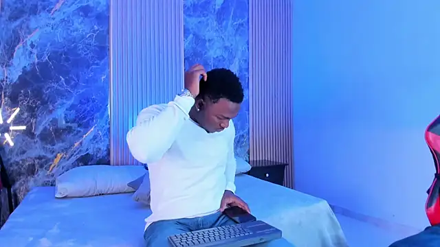 Snapshot of Troykhalil chatting on 10/01/25, 09:21 Troykhalil online show from 10/01/25, 09:21