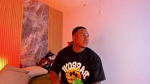 Snapshot of Troykhalil chatting on 10/07/25, 09:45 Troykhalil online show from 10/07/25, 09:45