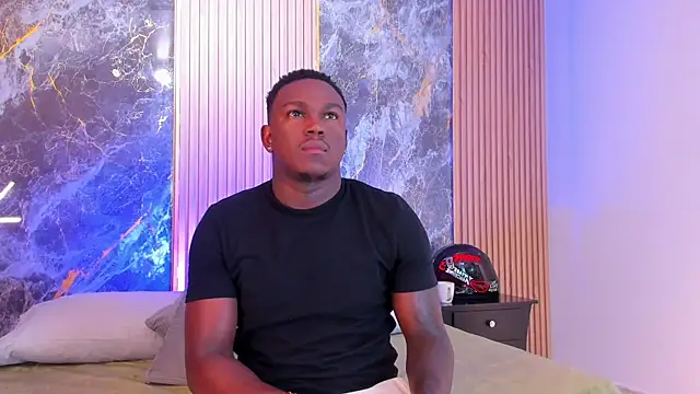 Snapshot of Troykhalil chatting on 10/12/25, 04:11 Troykhalil online show from 10/12/25, 04:11