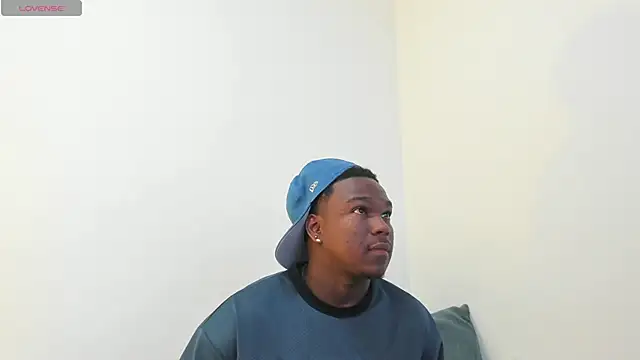 Snapshot of Troykhalil chatting on 11/13/25, 10:52 Troykhalil online show from 11/13/25, 10:52