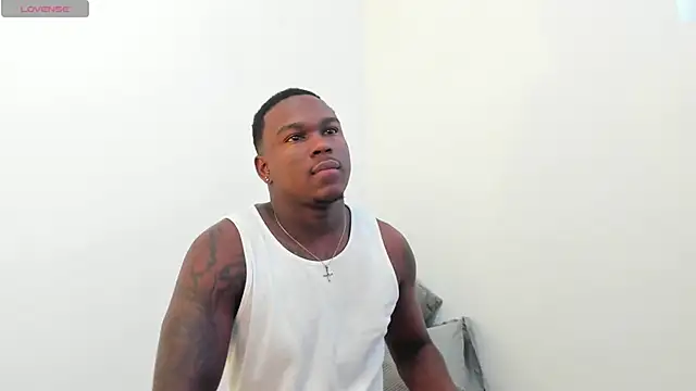 Snapshot of Troykhalil chatting on 11/26/25, 09:05 Troykhalil online show from 11/26/25, 09:05