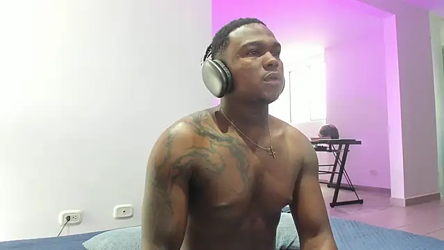 Snapshot of Troykhalil chatting on 12/18/25, 08:48 Troykhalil online show from 12/18/25, 08:48