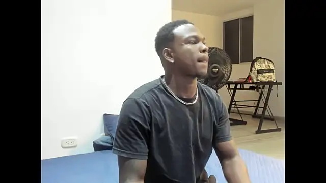 Snapshot of Troykhalil chatting on 01/18/26, 01:20 Troykhalil online show from 01/18/26, 01:20