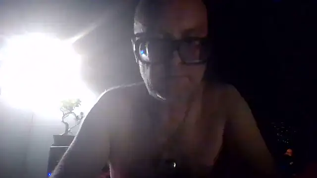 Snapshot of biffboff123 chatting on 07/11/26, 01:41 biffboff123 online show from 07/11/26, 01:41