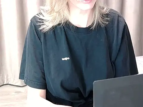 LustyDream4u online show from 12/04/24, 11:41