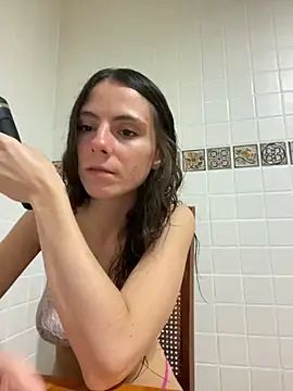 Snapshot of coquette15 chatting on 10/16/25, 08:43 coquette15 online show from 10/16/25, 08:43