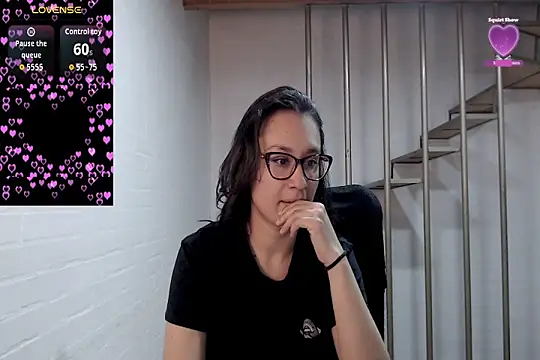 Jessie Desire online show from 11/11/25, 02:11