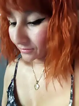 florecita9 online show from 02/02/26, 04:06