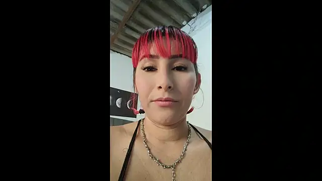 Snapshot of florecita9 chatting on 07/11/26, 06:54 florecita9 online show from 07/11/26, 06:54