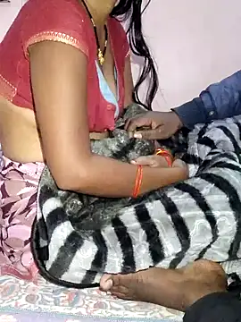 Snapshot of FeltedEuropium chatting on 01/04/25, 08:28 FeltedEuropium online show from 01/04/25, 08:28