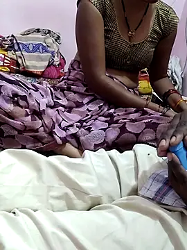 Snapshot of FeltedEuropium chatting on 02/16/25, 08:43 FeltedEuropium online show from 02/16/25, 08:43